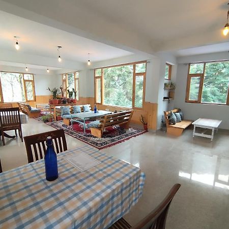 Hotel Mountain Majesty! Top-Rated Luxury Stay Amid Snowcapped Mountains With Balcony And Riverside Calm Manali  Luaran gambar