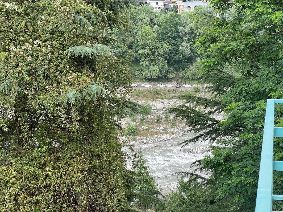 Hotel Mountain Majesty! Top-Rated Luxury Stay Amid Snowcapped Mountains With Balcony And Riverside Calm Manali  Luaran gambar