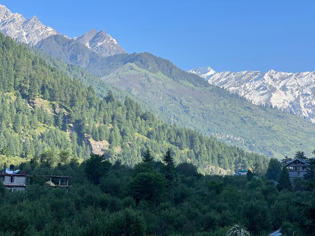 Hotel Mountain Majesty! Top-Rated Luxury Stay Amid Snowcapped Mountains With Balcony And Riverside Calm Manali  Luaran gambar