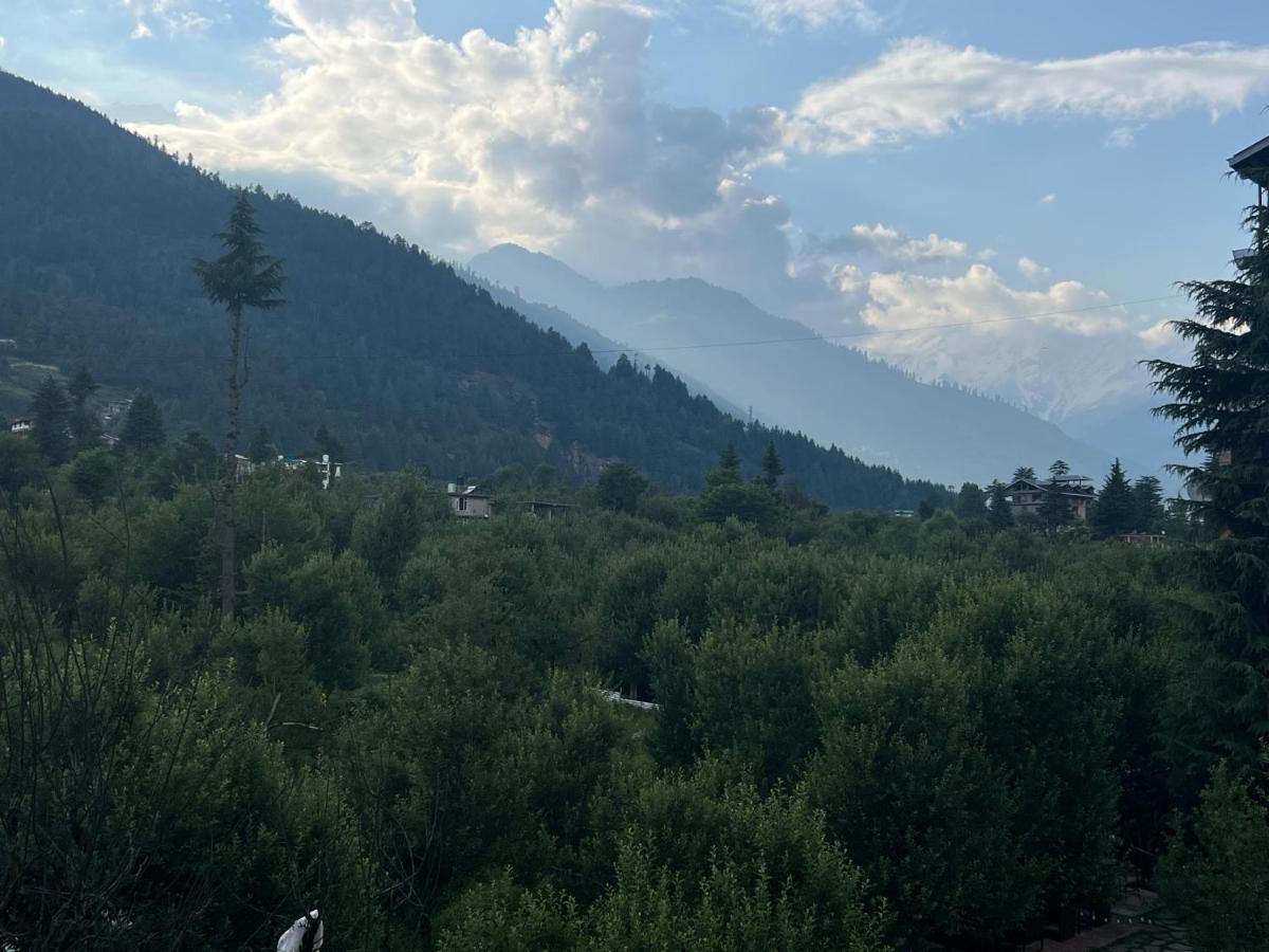 Hotel Mountain Majesty! Top-Rated Luxury Stay Amid Snowcapped Mountains With Balcony And Riverside Calm Manali  Luaran gambar